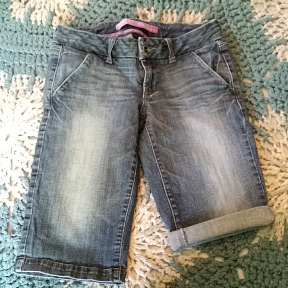 Cute jean shorts